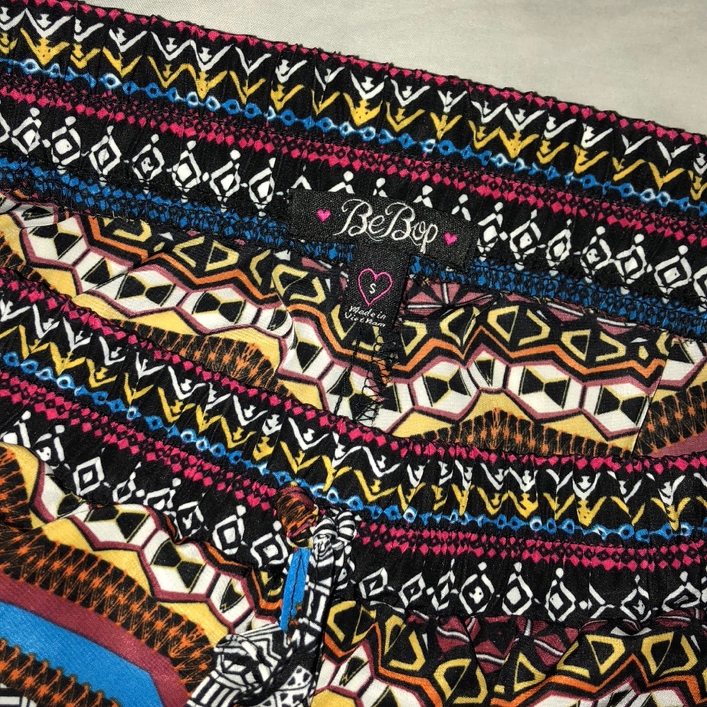 Patterned Aztec Shorts - Picture 3 of 4